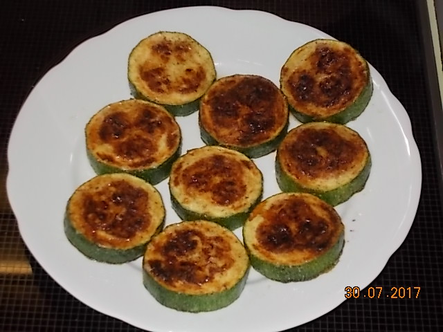 Zucchini m. Omelette.JPG