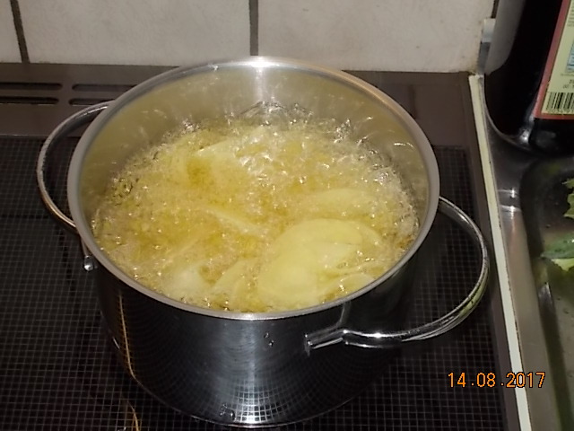 Frische Kartoffelchips -001.JPG