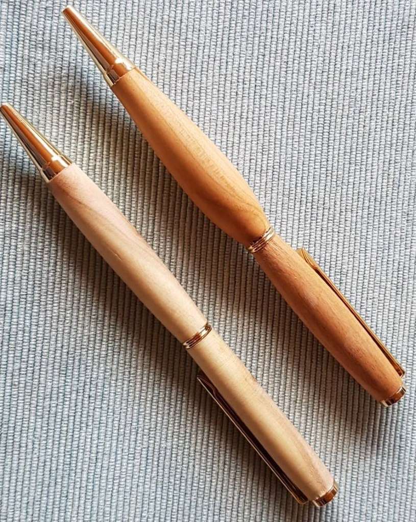 Kugelschreiber Goldregen und Kirsche 1.jpg