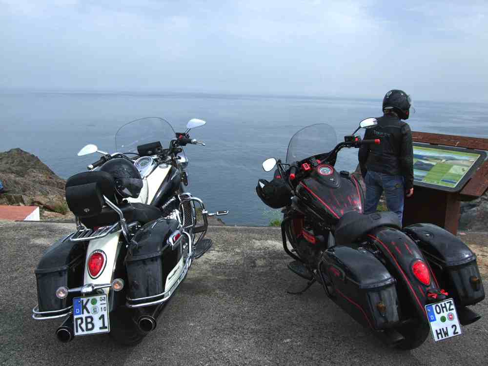 Auf der Plattform des östlichsten Gipfels Spaniens am Cap de Creus