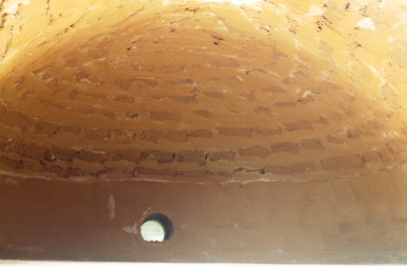 Gewölbe ausgeräumt.jpg