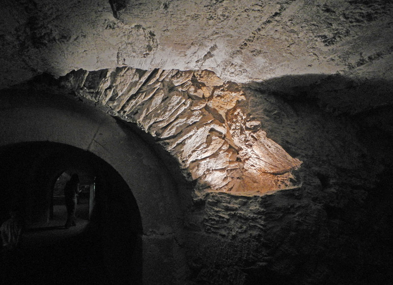 Teil eines Gewölbes im Keller von Schloß Rochlitz