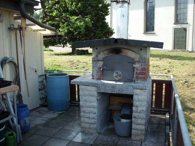 vorne Platten angeklebt