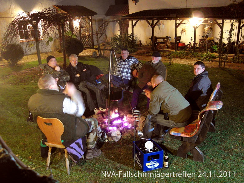 NVA-Fallschirmjägertreffen-24.11.2011.jpg