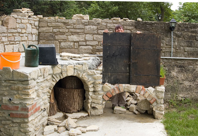 ursprünglich in Eiche geplant, aber an das Blech könnte ich mich auch gewöhnen