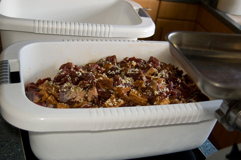 ein wenig frischer, kleingewürfelter Knoblauch dazu