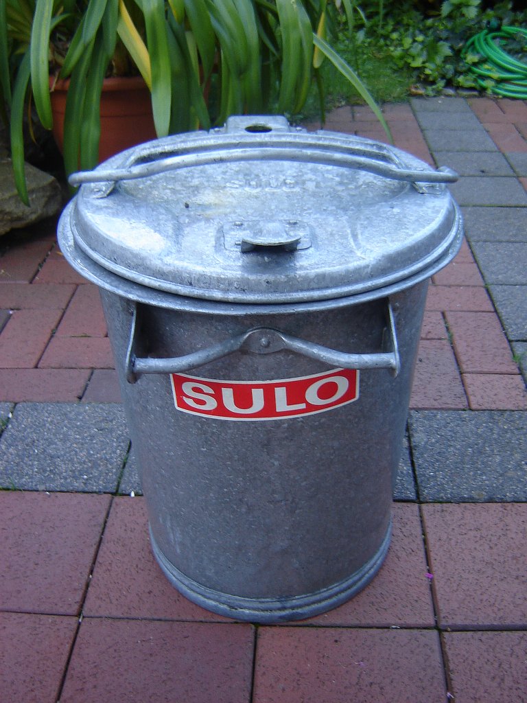 Ascheneimer.jpg