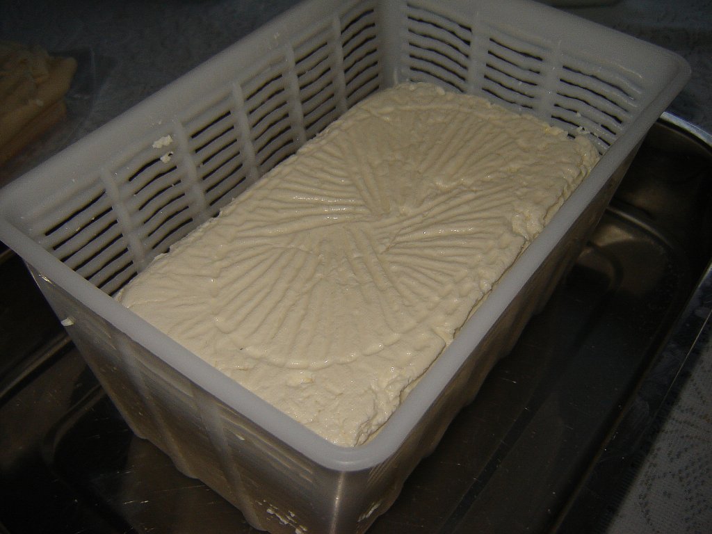 Feta01.jpg