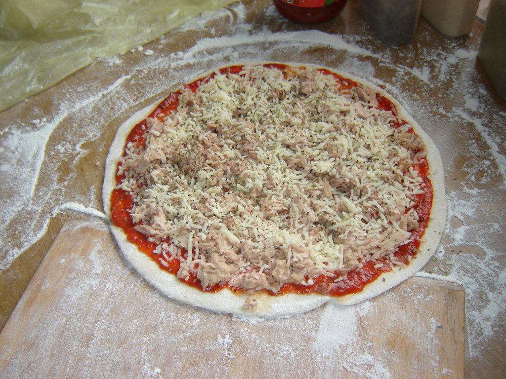 Pizzateig mit Mutterhefe 08.jpg
