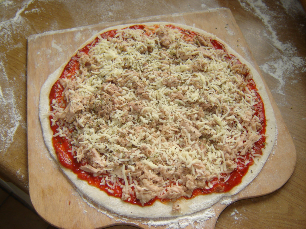 Pizzateig mit Mutterhefe 09.jpg