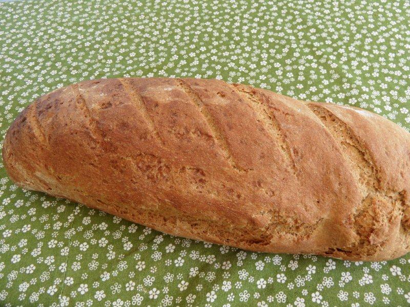 Roggen- Weizen Volkornbrot.jpg