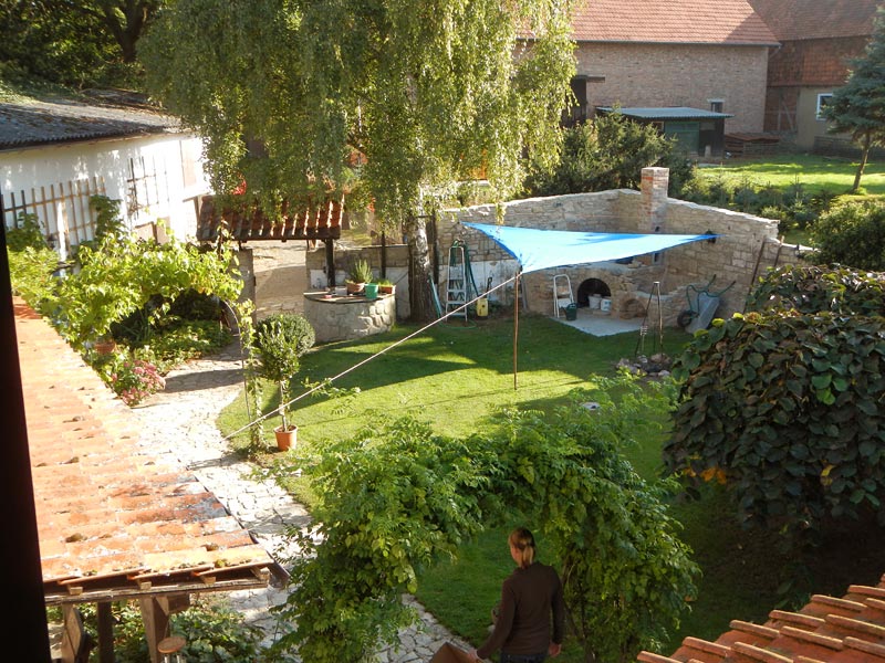 fühlt sich an und sieht auch aus wie eine fein gewebte IKEA - Tüte